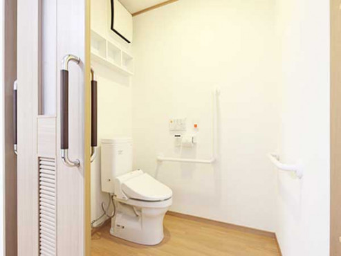 エイジフリーハウス茨木沢良宜（さわらぎ）