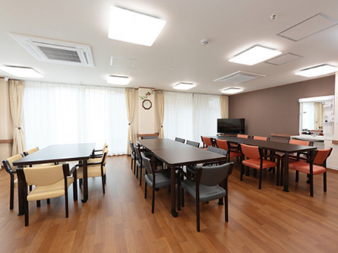 エイジフリーハウス大阪上本町