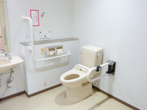 えがお＜株式会社えがおサポート＞