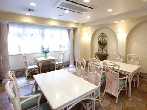 トラストガーデン本郷