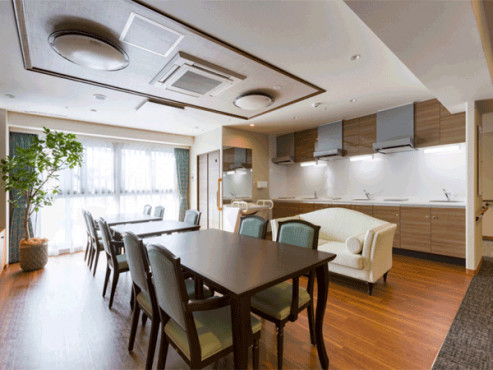 プレザングラン門戸厄神