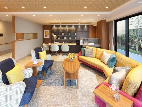 1F エントランスホール