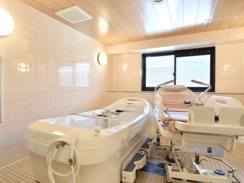 クラーチ・ファミリア西新宿