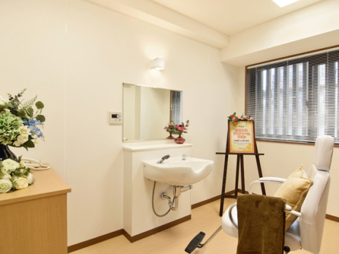 クラーチ・ファミリア西新宿