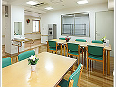 エイジ・ガーデン渚