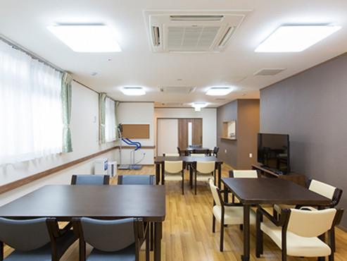 エイジフリーハウス岡崎六名（むつな）