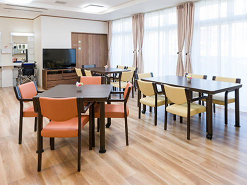 エイジフリーハウス府中栄町