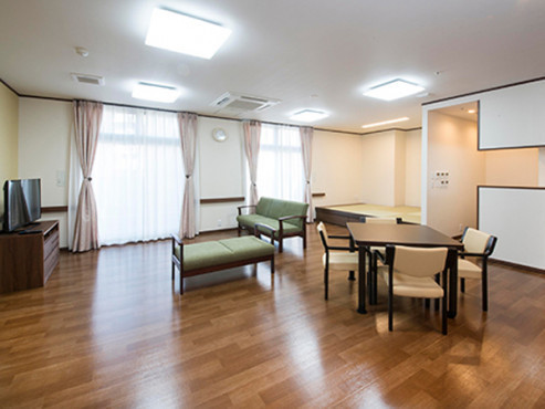 エイジフリーハウス八王子高倉町