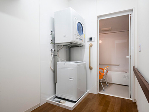 エイジフリーハウス八王子高倉町