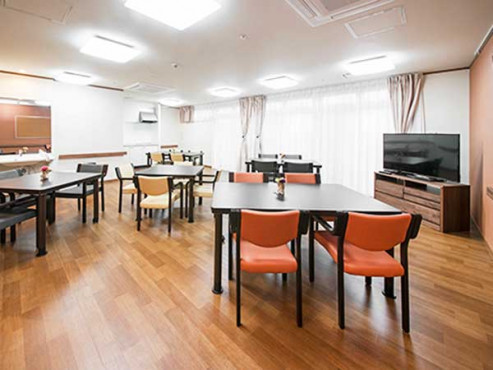 エイジフリーハウス横浜岡津町