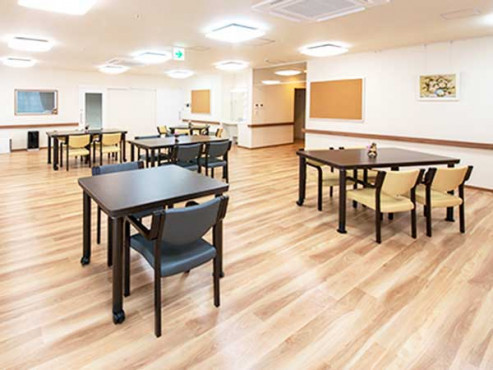 エイジフリーハウス横浜十日市場町