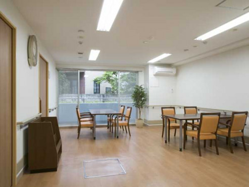 ホームステーション経堂