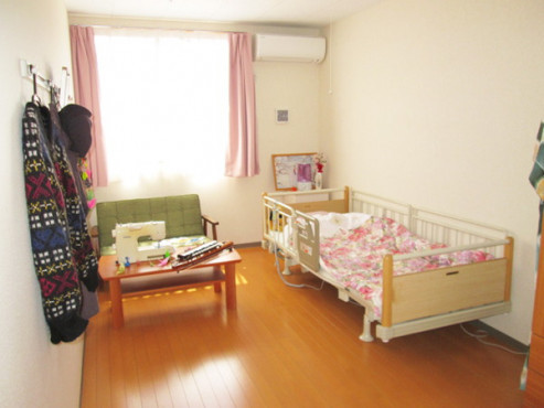 居室（家具配置イメージ）