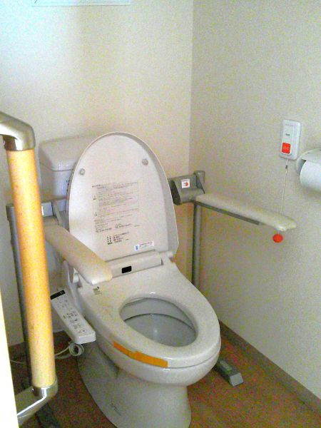 居室内トイレ