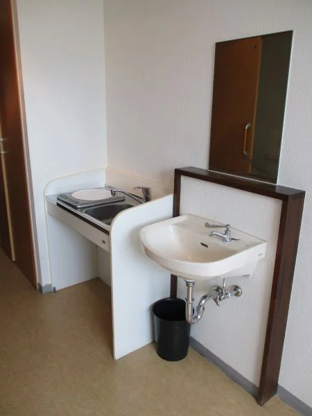 居室（ミニキッチン・洗面）