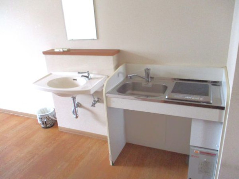 居室（ミニキッチン・洗面）