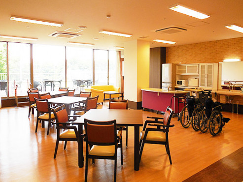 ウエルガーデンエミナース春日部