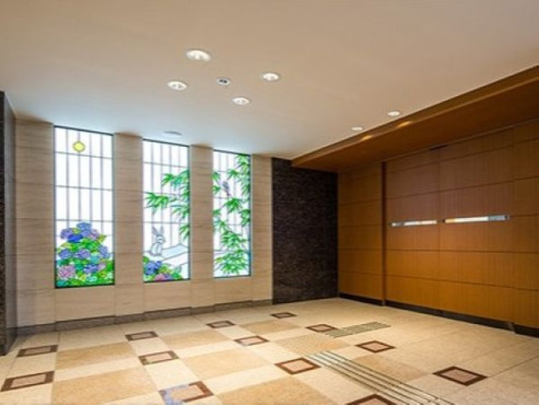 エントランスピロティ