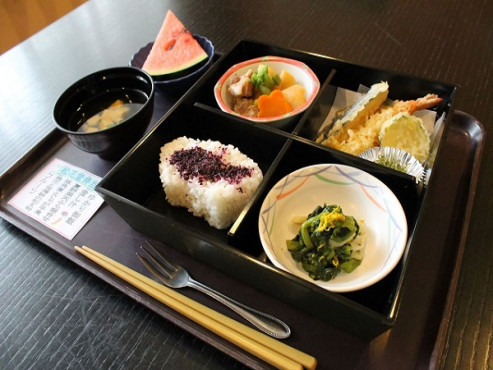 フェリエドゥ三鷹