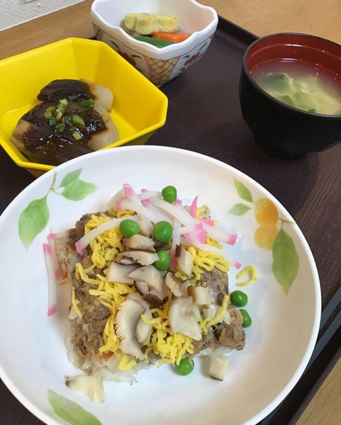 南こしがや翔裕館