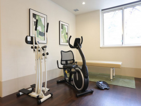 しゃくじい台翔裕館