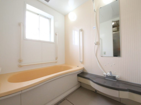 ちいさな手横浜さかえ