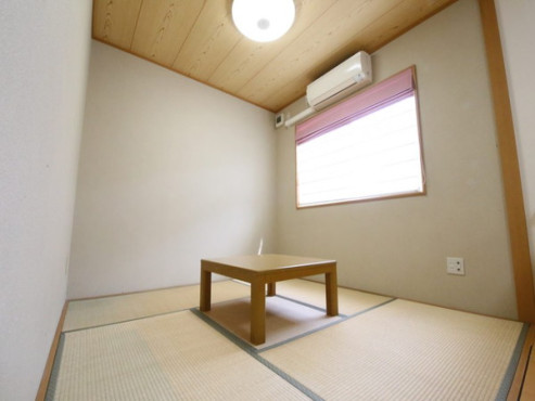 ちいさな手横浜さかえ