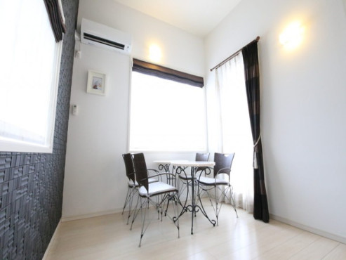 ちいさな手花咲く街横浜こすがや