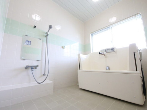 ちいさな手横浜つるみ