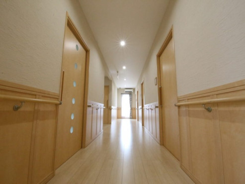 ちいさな手横浜つるみ