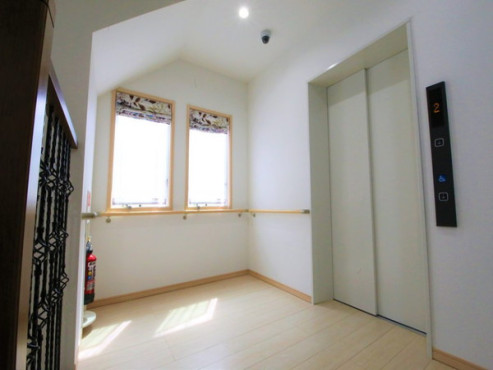 ちいさな手横浜つるみ