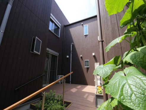 ちいさな手横浜つるみ