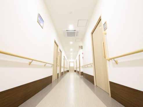 ちいさな手横浜こうなん