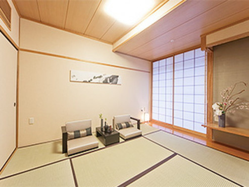 2LDKタイプ居室（和室部分）