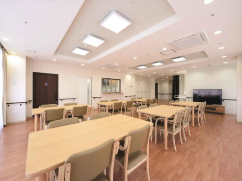 プラチナ・シニアホーム船橋日大前