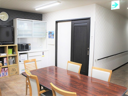 ウイング市川六番館