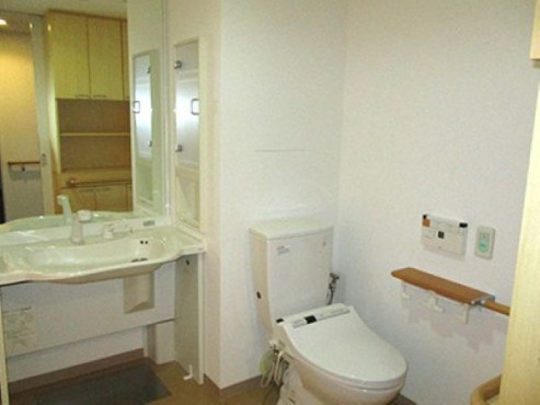 グリューネスハイム新山手