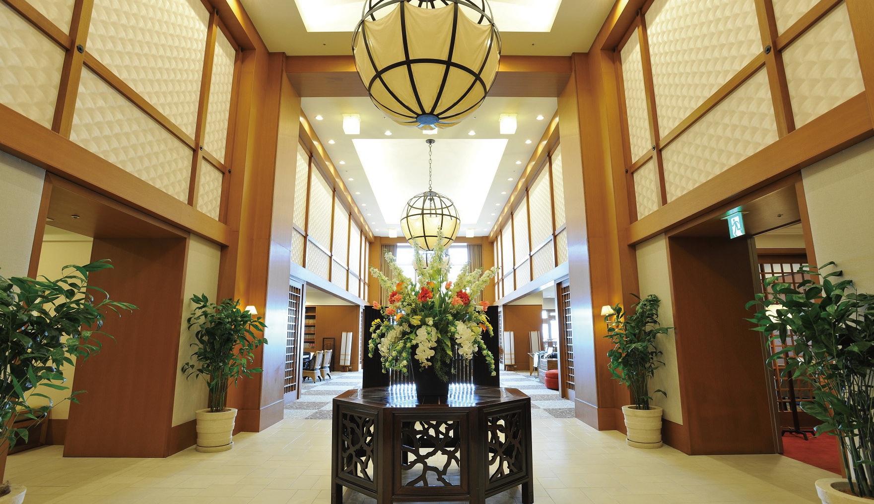 エレガーノ摩耶エントランス