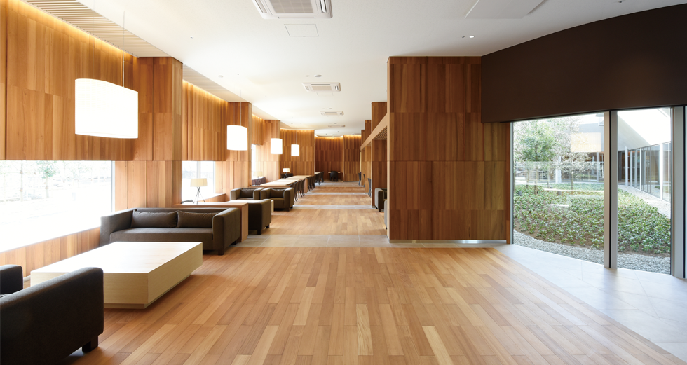 恵信カナン甲府ロビーダイニング